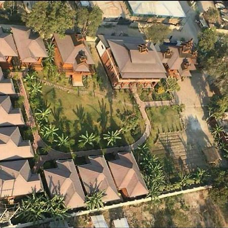 ניאונגשווה Blue Vanda Lodge מראה חיצוני תמונה
